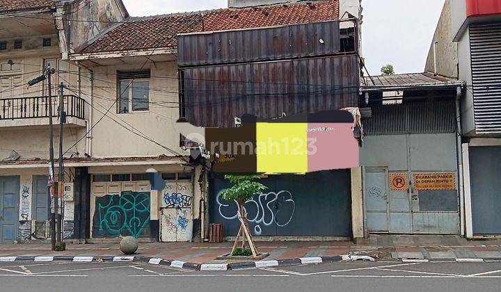 Ruko 3 lantai di Sudirman dekat tempat kuliner Cibadak  1