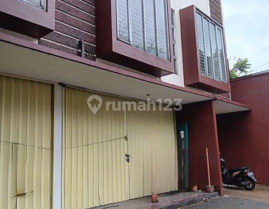 Dijual 2 unit ruko 2 lantai ada gudangnya di sayap BKR 1