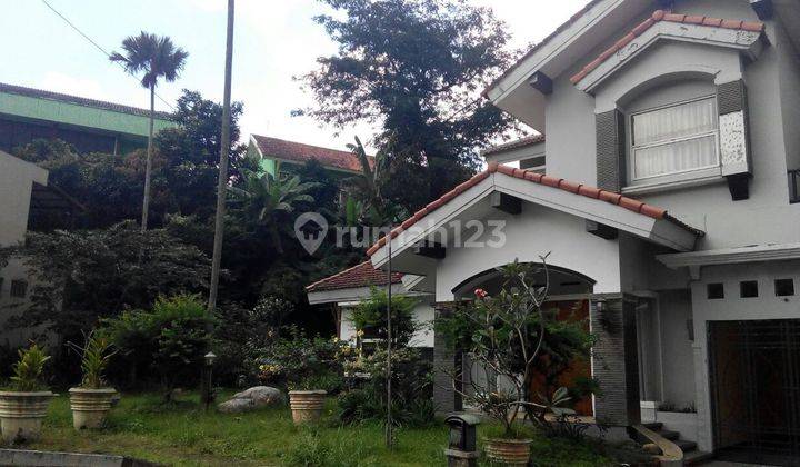 Rumah dalam komplek Tubagus Ismail furnished di sayap Dago 1