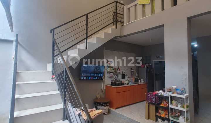 Rumah 3 Lantai Semi Industrial Dekat Borma Dago Bandung 2