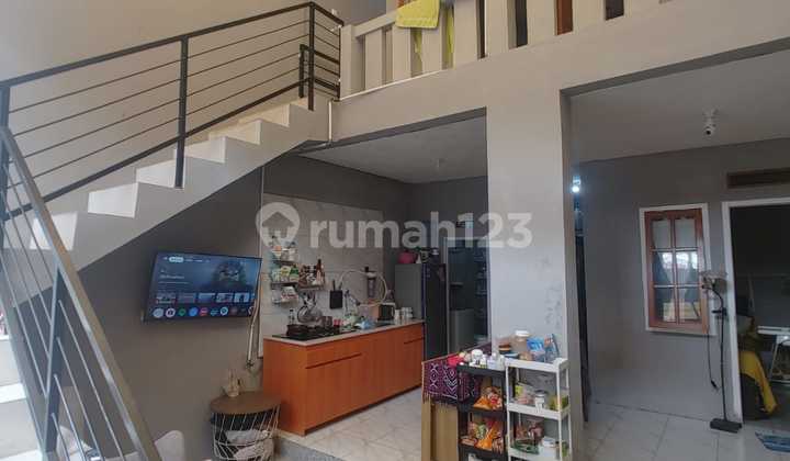 3-Story Semi-Industrial House Near Borma Dago Bandung