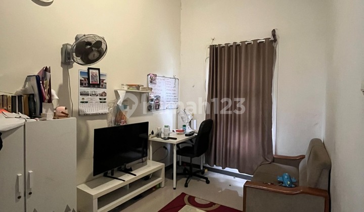 Rumah Cantik 2 Lantai Sangat Siap Huni di Cisaranten Arcamanik