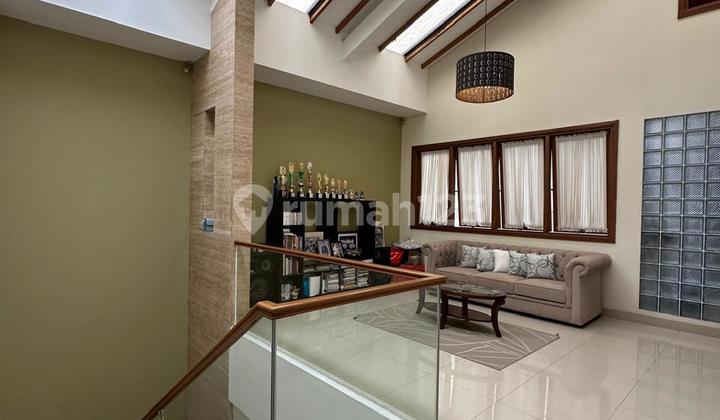 Rumah Modern Minimalis di Area Pondok Indah Jakarta Selatan