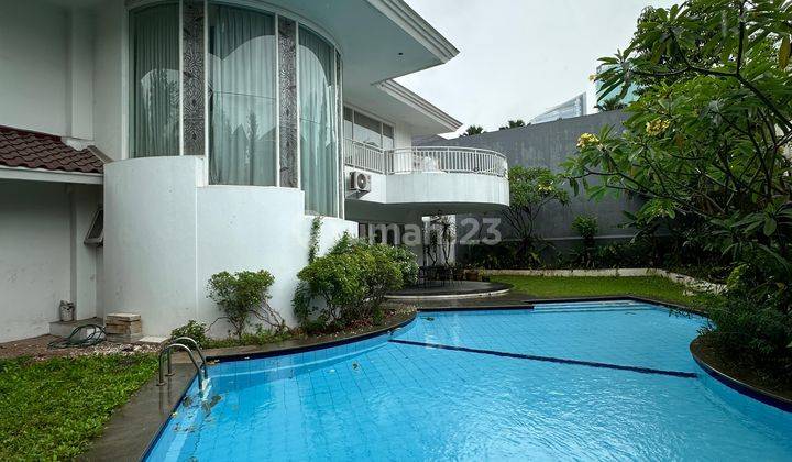 Rumah Classic 2 lantai di kawasan Elite Denpasar Kuningan, Jakarta Selatan 1