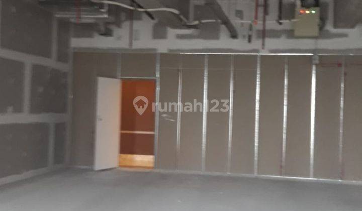 Disewakan Ruang Perkantoran di Office 8 Senopati 2