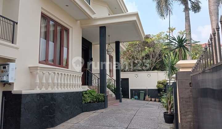 Disewakan rumah classic di Pondok Indah Lokasi tenang, nyaman dan aman dengan security 24 jam 1