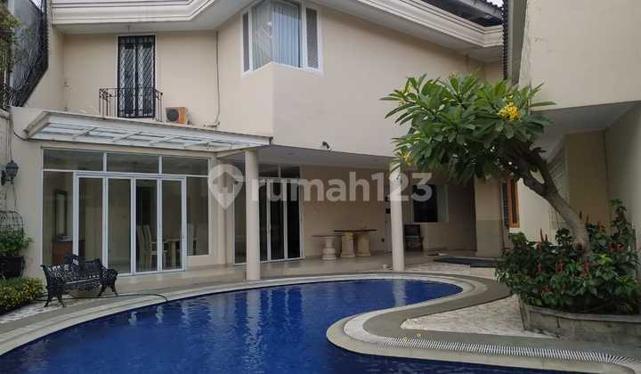 Rumah Classic dan Mewah di Pondok Indah Area