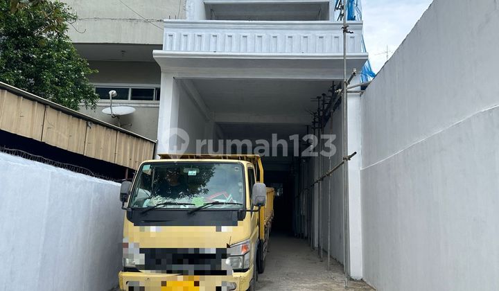 Ruko/Tempat Usaha Jemb.lima LT 283/700M², 3Lt,Shm, Row Jln Besar,Harga 5,8M Nego Ruko/Tempat Usaha Jemb.lima LT 283/700M², 3Lt,Shm, Row Jln Besar,Harga 5,8M Nego