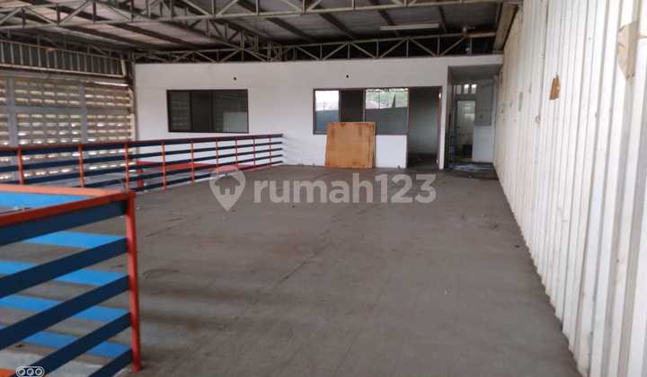 Warehouse in Petir, Cipondoh, Tangerang, LB 1000M², Office, Price 650M/Year Negotiable