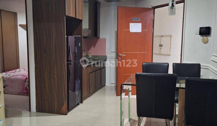 Green Central Glodok, 2br,53m²,furnish, Lt 11, Hrg 72jt/th.min 2 Th 1