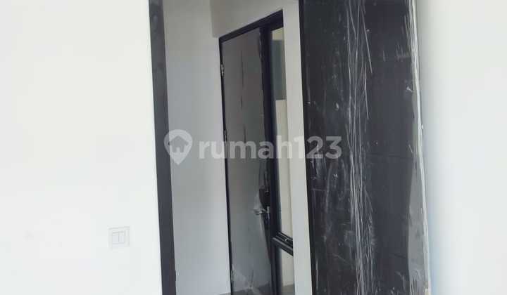 Green Royal Semanan, Ready to Occupy, AC 3, Empty, Land Size 5x10, 1st Floor Price 40 Million 2