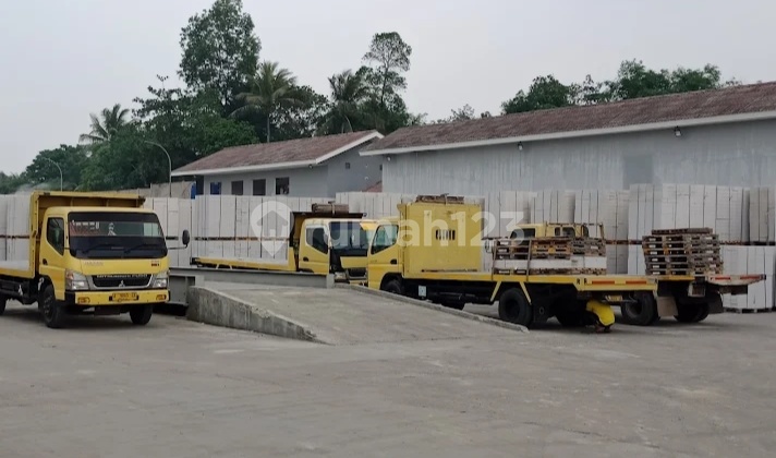 Lightweight Brick Factory, Cikande, Area 3.3ha/1 Ha, All Machines Included, Price 80m Negotiable. Lightweight Brick Factory, Cikande, Area 3.3ha/1 Ha, All Machines Included, Price 80m Negotiable.