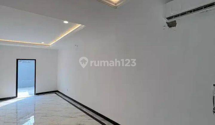 Rumah bagus asri siap huni Citra Garden Puri 1