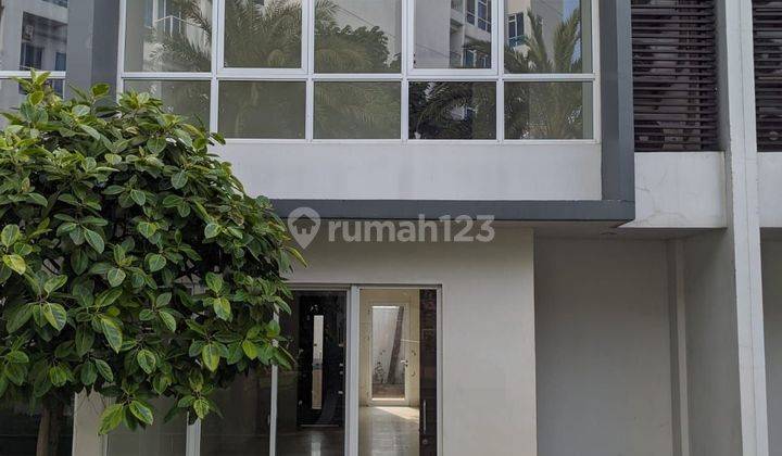 Town House Puri Mansion Bagus Siap Huni Jakarta, Barat 1