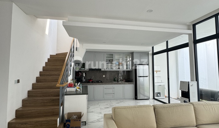 Lippo Karawaci Brava Rental House 2