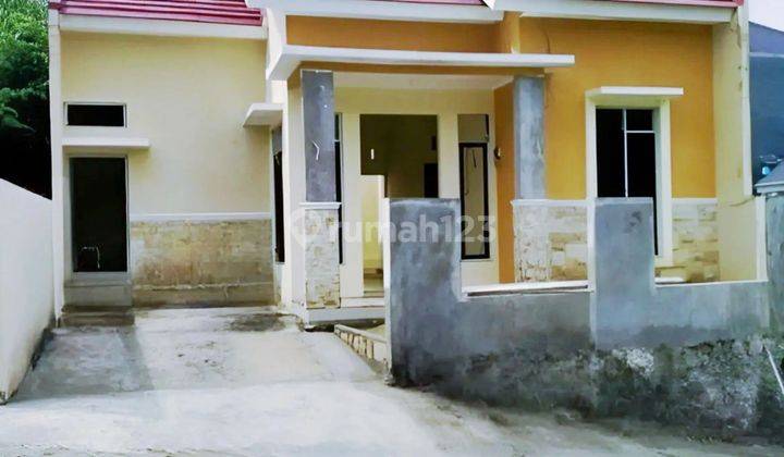 RUMAH SAMPANGAN BARU 3KT STRATEGIS DEKAT KAWASAN KAMPUS 1