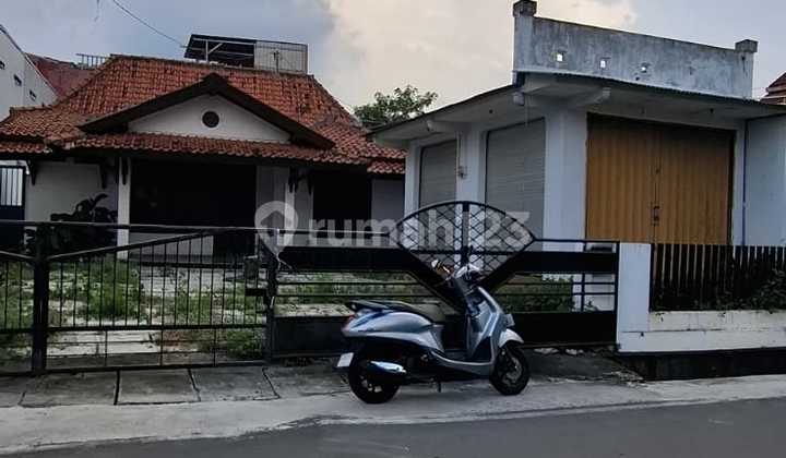 Rental House Area 370 in Front of Supermarket, Setiabudi Banyumanik 1