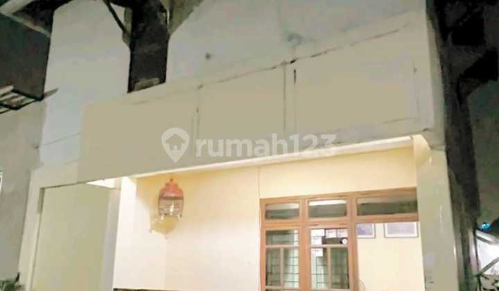 Rumah 2 Lantai Wonodri Singosari  1