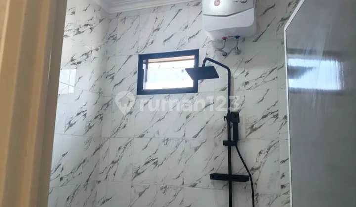 Rumah 2 Lantai Cluster Grafika Banyumanik