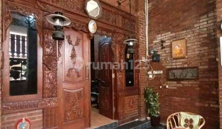 Rumah Clasik 3 Lantai Singosari Peleburan 2