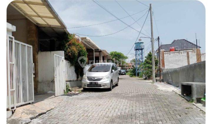 Rumah Sewa 2 Lantai Perumnas Banyumanik 2