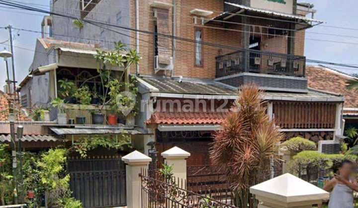 Rumah Clasik 3 Lantai Singosari Peleburan 1