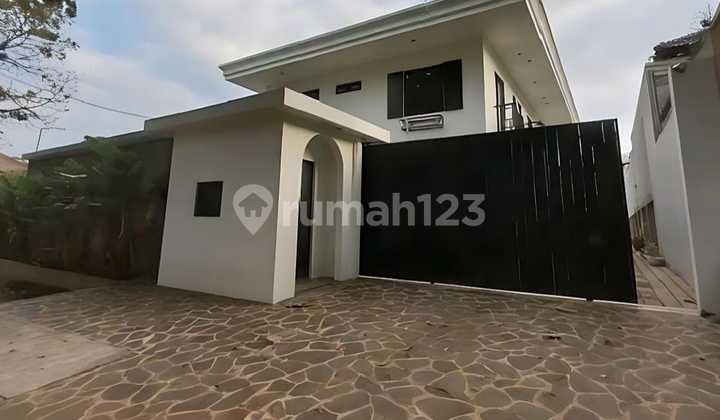 Rumah Mewah Tlaga Bodas Akpol Gajahmungkur 1