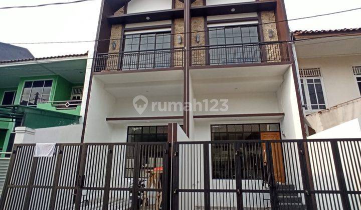 Rumah Baru Keren Model Mezanin Dekat Lrt Veledrome Rawamangun 1