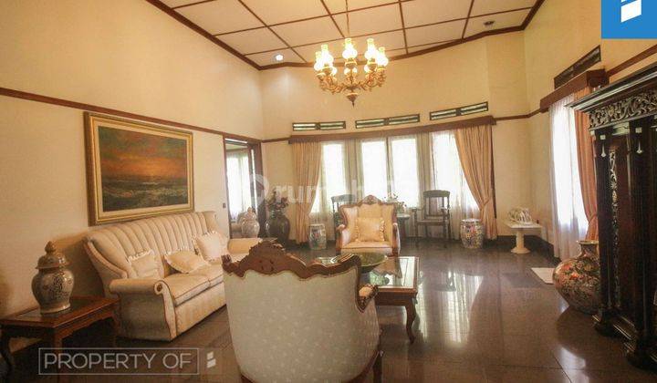 Rumah Bagus Cocok Untuk Cafe Murah di Sayap Riau Bandung 4