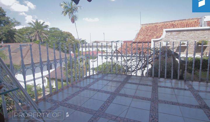 Rumah Villa 2 Lantai Bagus SHM di Sayap Dago, Bandung 27
