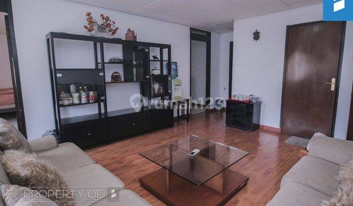 Rumah Villa 2 Lantai Bagus SHM di Sayap Dago, Bandung 29