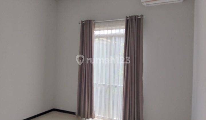 Rumah Bagus Semi Furnished SHM Kota Baru Parahyangan, Bandung 2