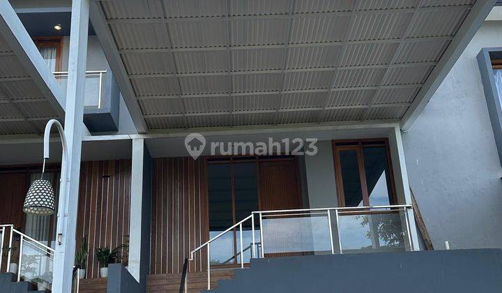 Rumah Disewakan 2 Lantai Baru Unfurnished Shm Di Bali City View Awiligar, Bandung