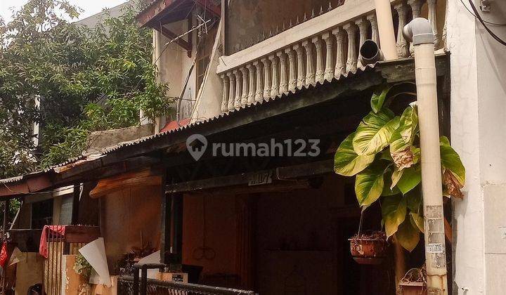 Rumah Lama 2 Lantai Siap Huni di Pondok Kelapa Jakarta Timur 1