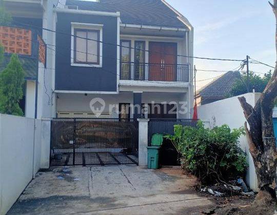 Rumah 2 Lantai Full Furnished Di Jl Kapin Raya Jatibening Bekasi 2