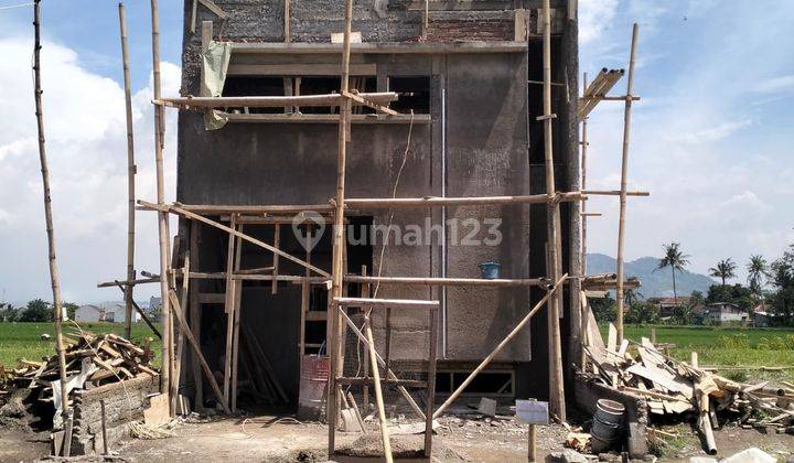 Rumah 2 lantai tanpa DP Booking Langsung Proses KPR di rancaekek 1
