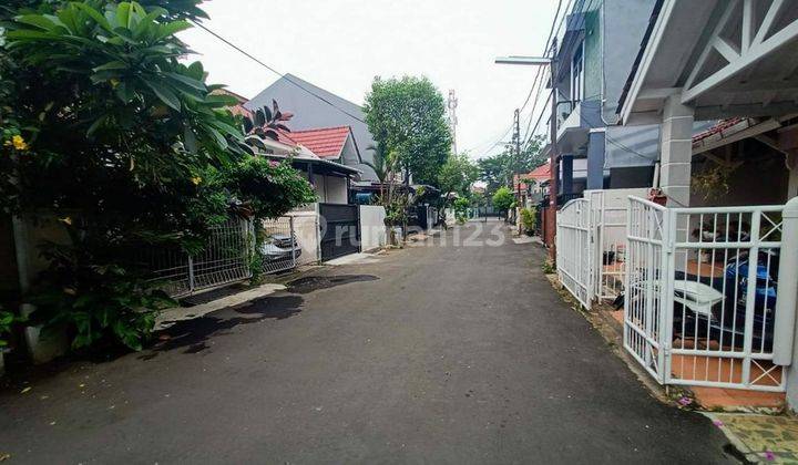 Rumah 1.5 Lantai Di Komplek Elite Grand Taman Galaxy City Bekasi  2