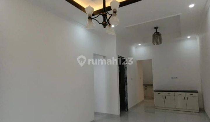 Rumah 2 Lantai di Kencana Loka Bsd, Tangerang 2