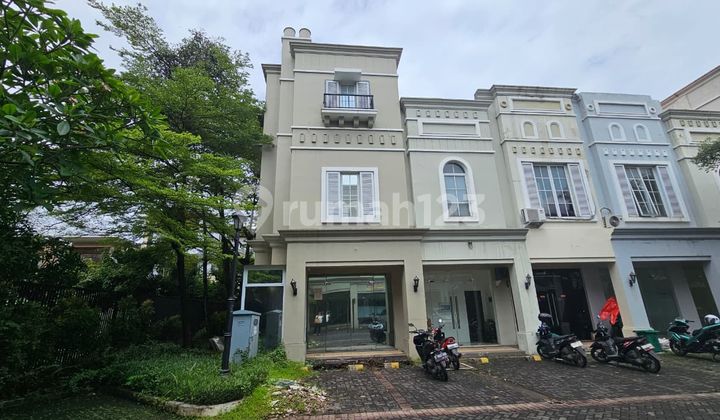 Rukan Strategis Hook di Citra 7 di Jakara Barat