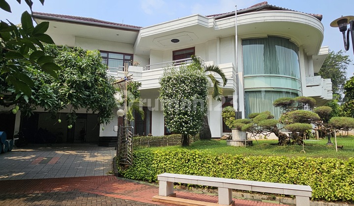 Rumah SHM Kelapa Gading, Jakarta Utara Rumah SHM Kelapa Gading, Jakarta Utara