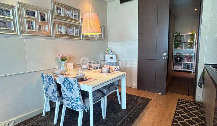 Apartement The Windsor Jakarta Barat 3 BR Furnished Private Lift 1