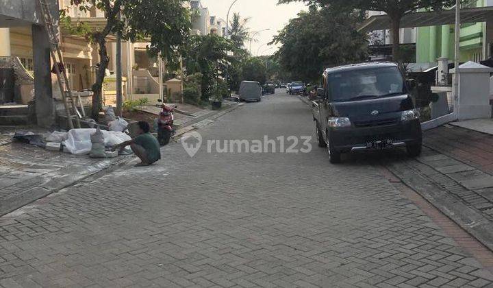 Rumah 3 Lantai di Damar Golf, Pik, Jakarta Utara 2