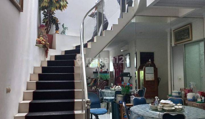 Rumah Kost 3 Lantai di Pal Merah, Jakarta Barat, Shm, 13m Nego 9