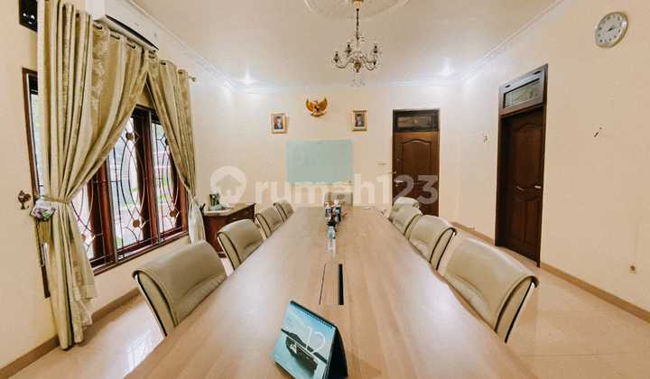 Rumah Bagus di Kebayoran Baru, Jakarta Selatan, Shm, Hadap Utara