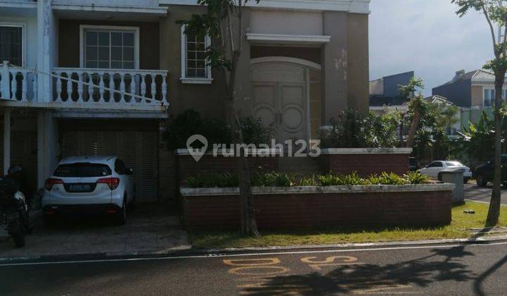 Rumah 3 Lantai di Green Lake City, Jakarta Barat Shm Hadap Utara 1