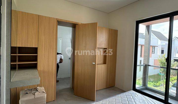 Rumah Baru di Cluster Breezy House Bsd City Tangerang Furnished 1