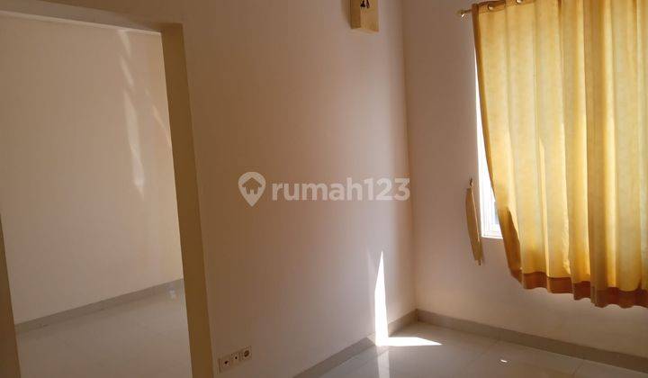 Rumah Bagus Di Green Lake City Luas 6x18 2 Lantai Shm Sudah Renov 2