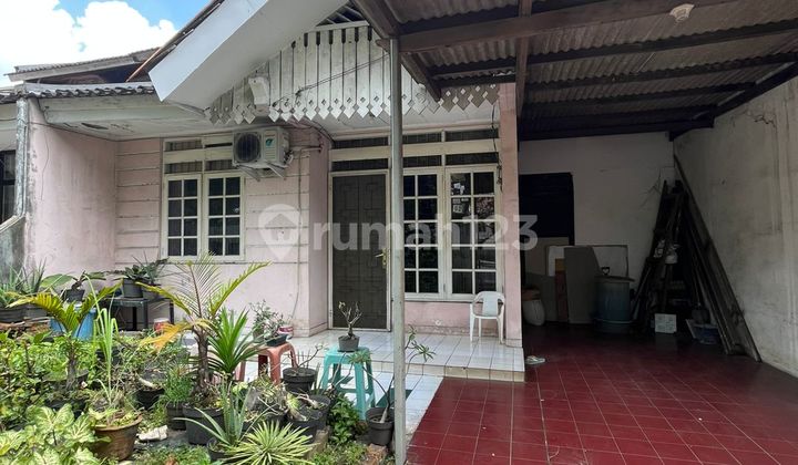 Rumah di Kosambi Jakarta Barat Luas 8X20 SHM