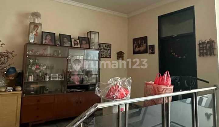 Rumah Bagus Di Green Garden Jakarta Barat Luas 12x25 SHM 2