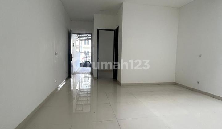 Rumah Brand New Di Metland Puri Tangerang Luas 5x20 2 Lantai SHM